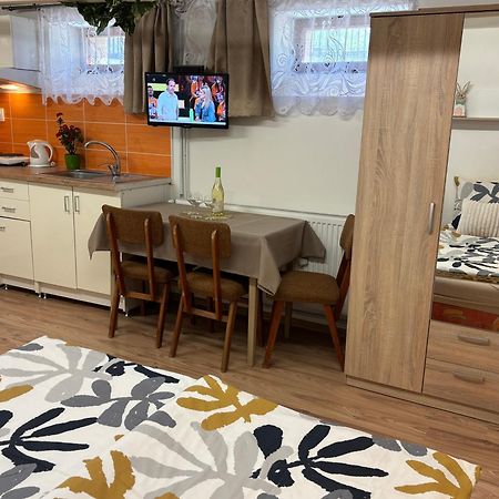Apartmanovy Dom Grand Sturovo Ngoại thất bức ảnh