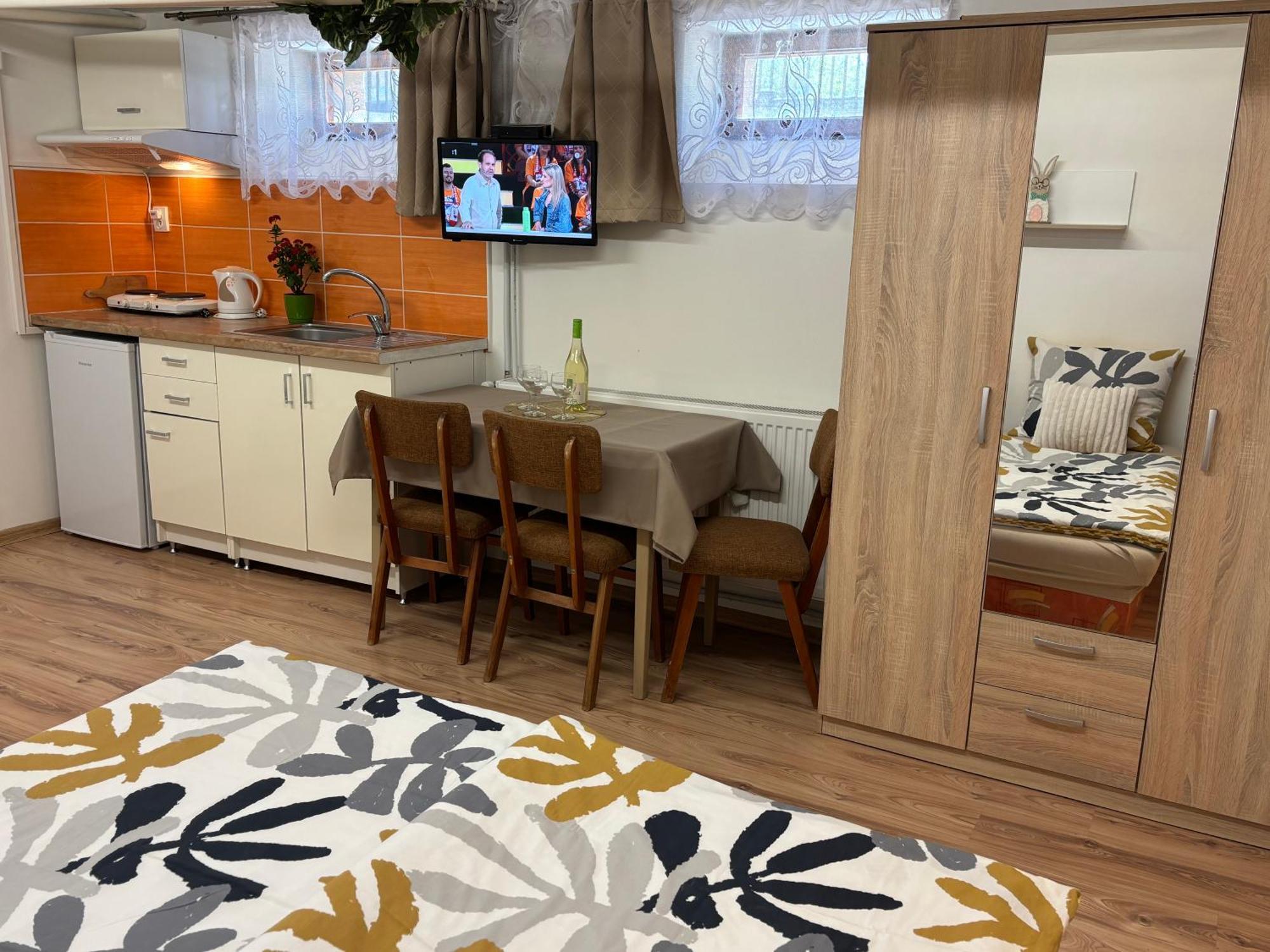 Apartmanovy Dom Grand Sturovo Ngoại thất bức ảnh