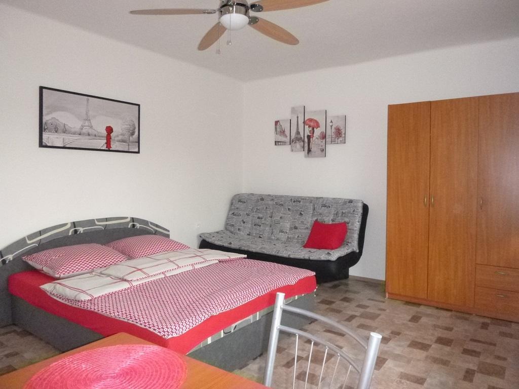 Apartmanovy Dom Grand Sturovo Ngoại thất bức ảnh